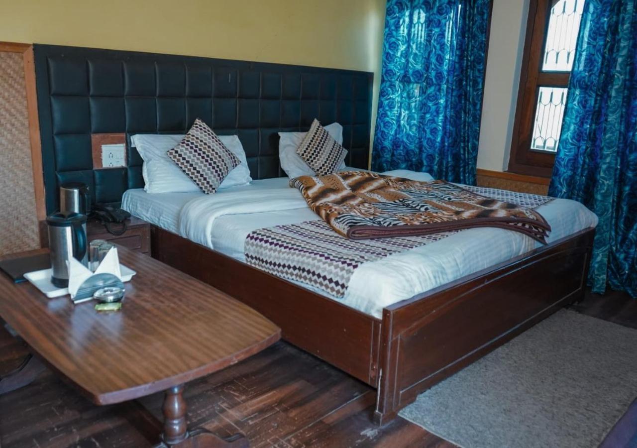 Himalaya Mount View Resort Uttarakhand Kausani Buitenkant foto